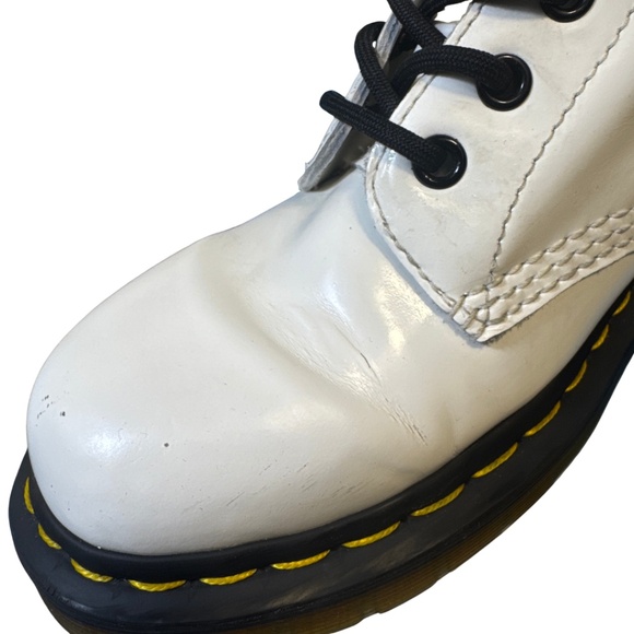 Dr Martens 1460 White Leather Combat Boots Women’s 7 | Iconic 8-Eye Style - Picture 9 of 15
